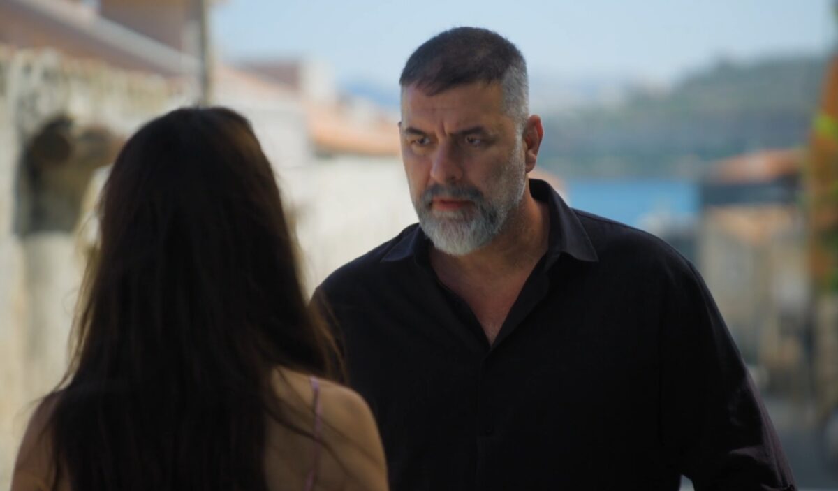 Δύο μαύρα πουκάμισα - επόμενο επεισόδιο: Η ένταση ανάμεσα στη Μαρκέλλα και τον Μανούσο κορυφώνεται