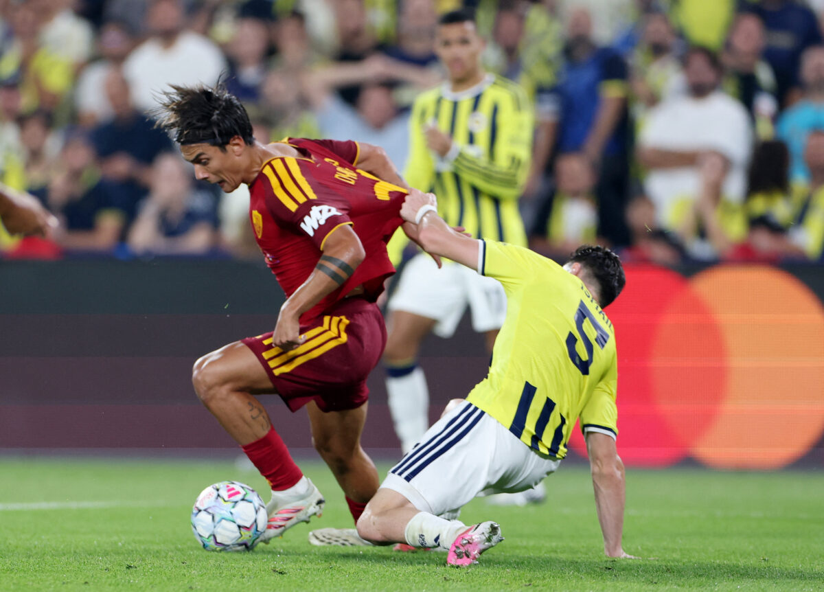 Champions League: Φενέρμπαχτσε - Ρόμα 1-1 και Αϊντχόφεν - Σαχτάρ 1-1