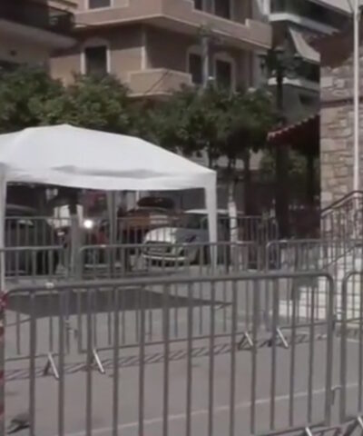 Εικόνα από τον Ιερό Ναό Αγίας Τριάδος στη Νίκαια