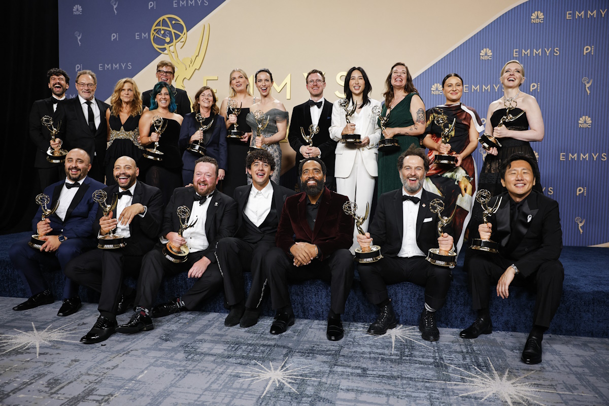 Emmys 2026: Θρίαμβος για το «Widow’s Bay» με 14 βραβεία – Ιστορική διπλή νίκη για τον Μάθιου Ρις