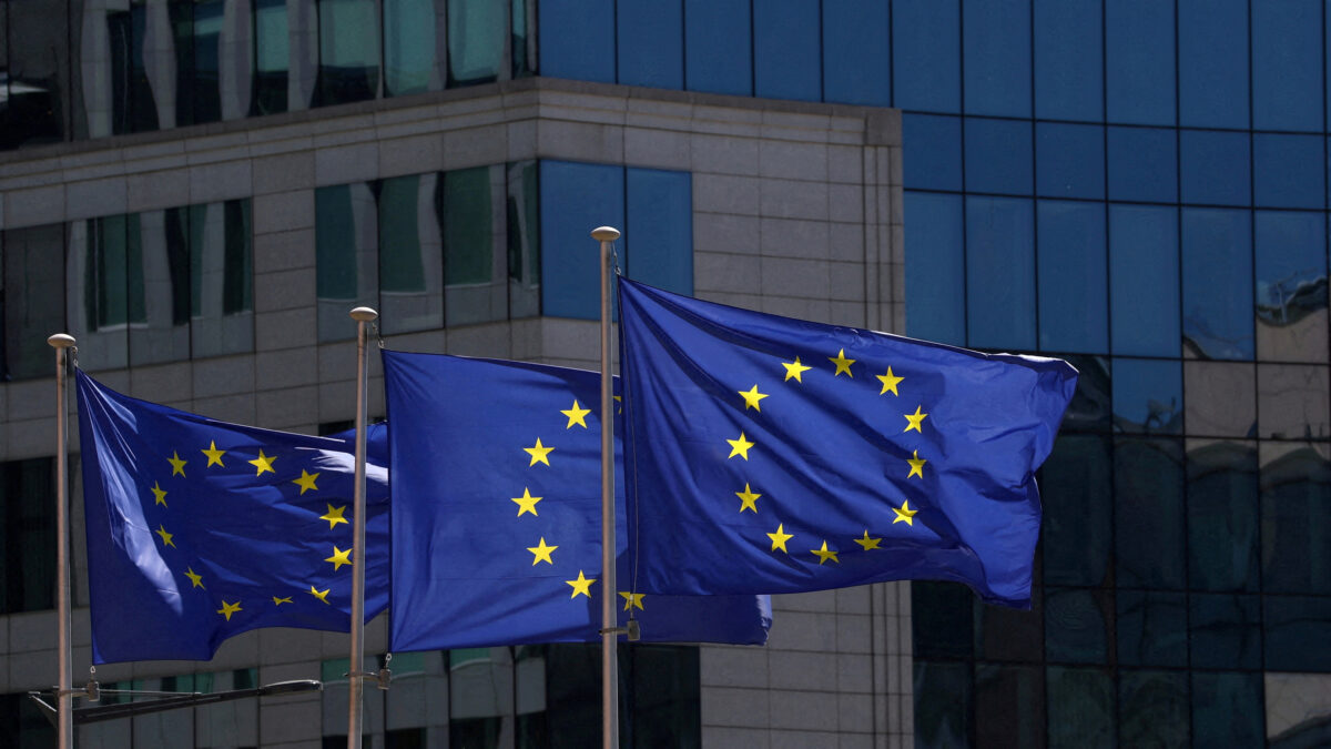 FILE PHOTO: European Union flags flutter outside the European Commission headquarters in Brussels, Belgium April 29, 2026. REUTERS