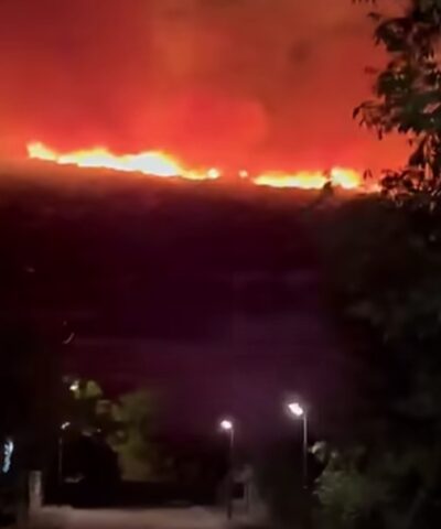 Φωτιά στη Φλώρινα: Ολονύχτια η μάχη με τις φλόγες, ενισχύθηκαν οι δυνάμεις – Εκκενώθηκε η Κρυσταλλοπηγή