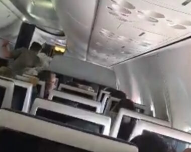 Αεροπλάνο της FlyDubai με προορισμό το Ισραήλ από τα Ηνωμένα Αραβικά Εμιράτα κάνει αναγκαστική προσγείωση στη Σαουδική Αραβία μετά από σήμα έκτακτης ανάγκης στις 30 Σεπτεμβρίου 2026
