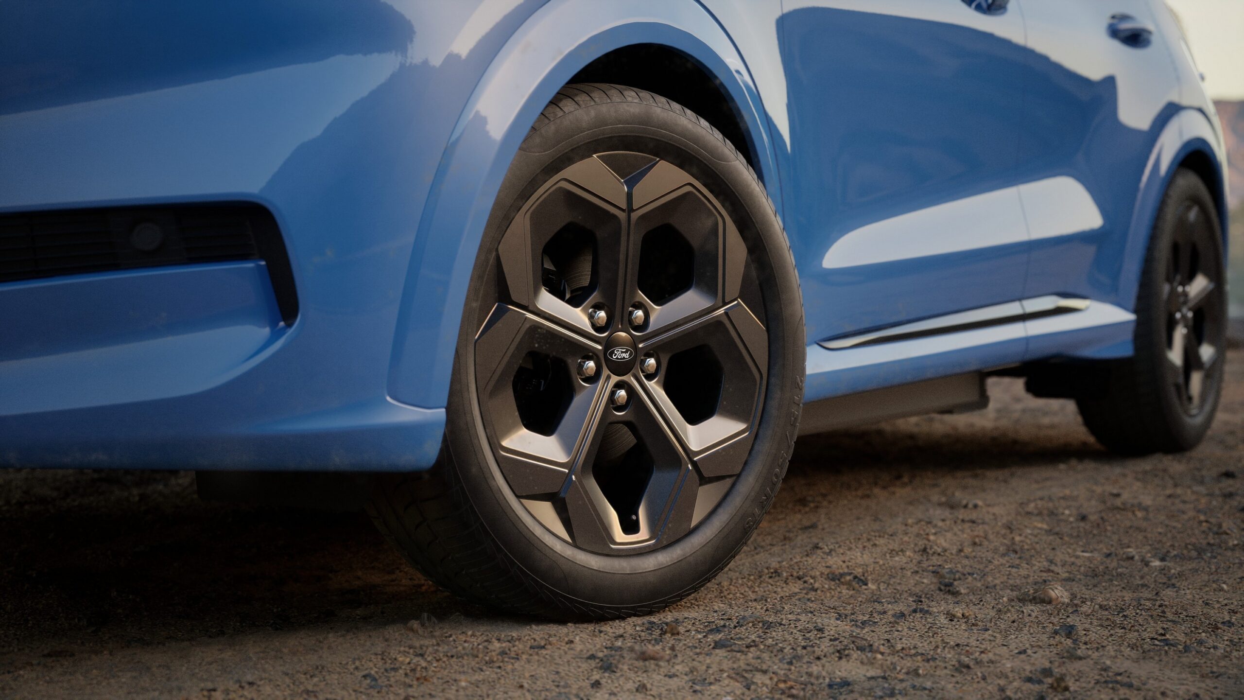 ford-puma-gen-e-black-edition