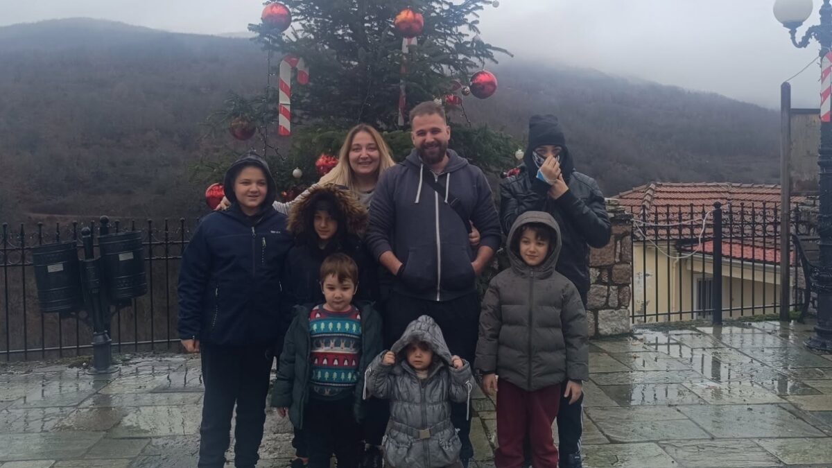 Η πολύτεκνη οικογένεια από τα Φουρνά Ευρυτανίας