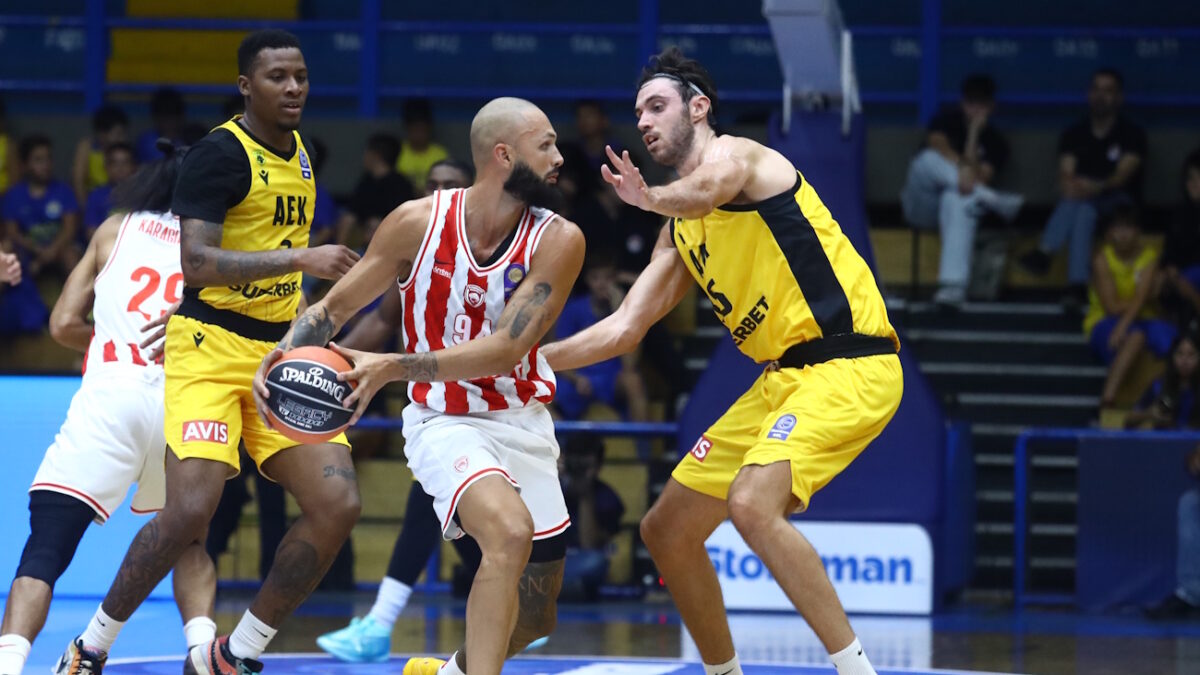 Ολυμπιακός – ΑΕΚ 93-80: Στον τελικό του Super Cup η ομάδα του Μπαρτζώκα