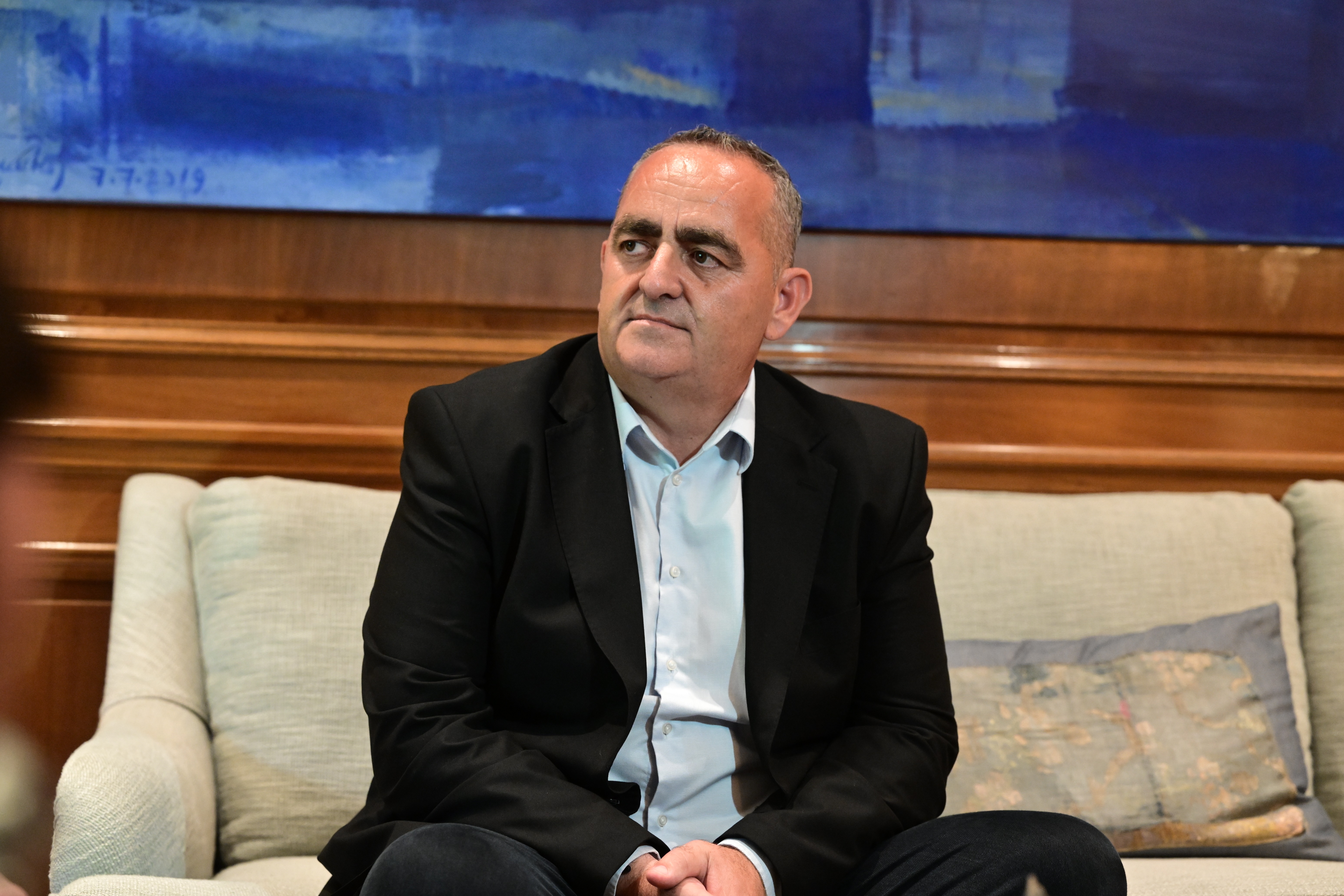 ΠΑΣΟΚ κατά ΝΔ: Ο Μπελέρης εκθειάζει τον Κασιδιάρη και ο Μπεκίρης από το γραφείο Μητσοτάκη συναντήθηκε με συνομιλητή του