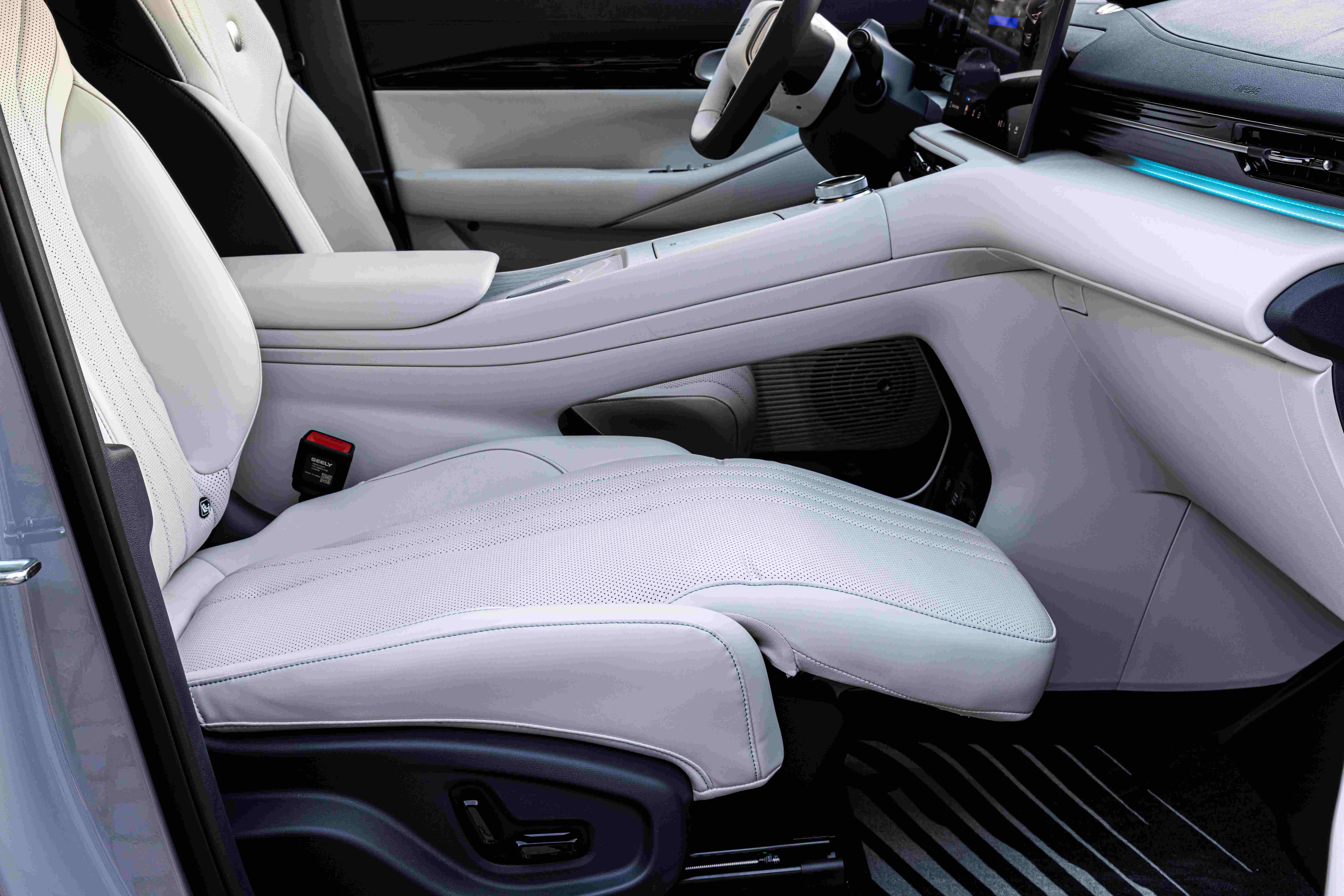 geely-e5-