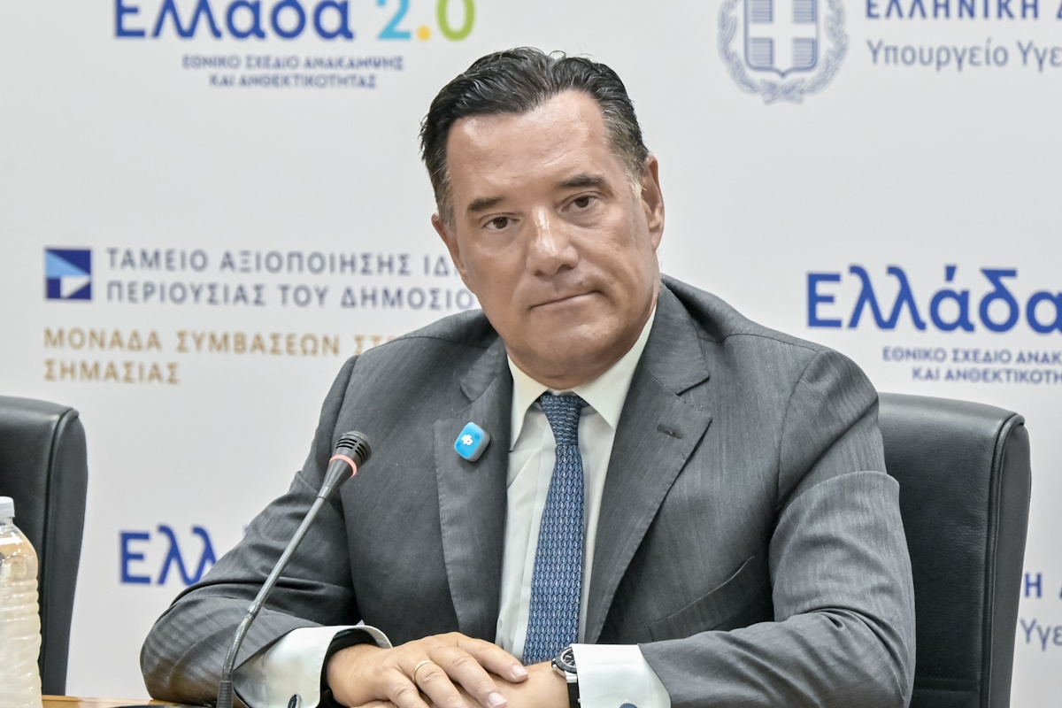Αδωνις Γεωργιάδης: «Η πλασμαφαίρεση είναι μία πολύ βαριά διαδικασία, γίνεται μόνο σε νοσοκομεία», λέει με αφορμή τον θάνατο Μαζωνάκη