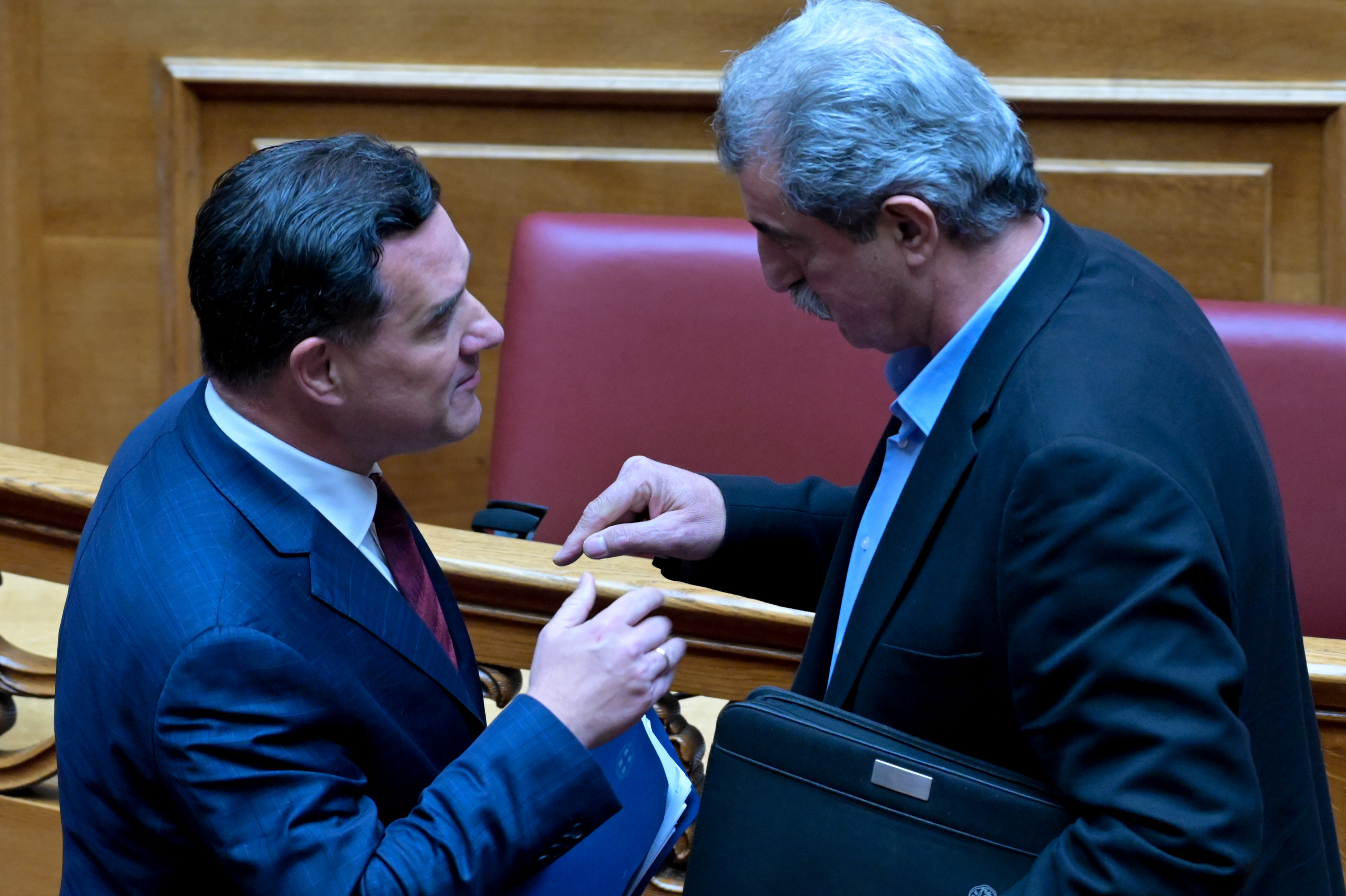 Ο ΣΥΡΙΖΑ ζητά να ανοίξει ξανά η υπόθεση με τα «αδιευκρίνιστα» ποσά του Άδωνι Γεωργιάδη