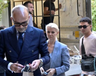 Οι γιατροί της κλινικής την οποία επισκέφτηκε ο Γιώργος Μαζωνάκης