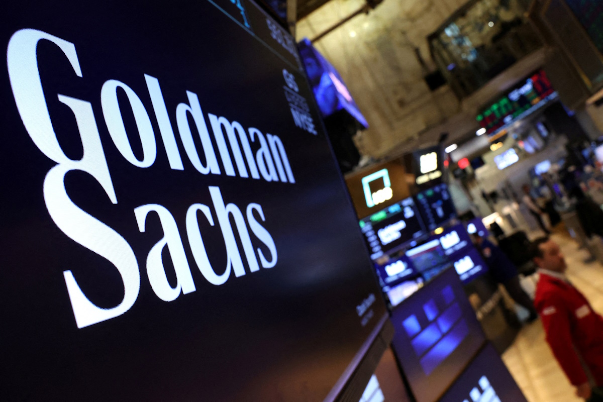 Η Goldman Sachs προτείνει στους επενδυτές τοποθετήσεις στη βενζίνη - Προβλέπει ράλι παρόμοιο με αυτό του ντίζελ