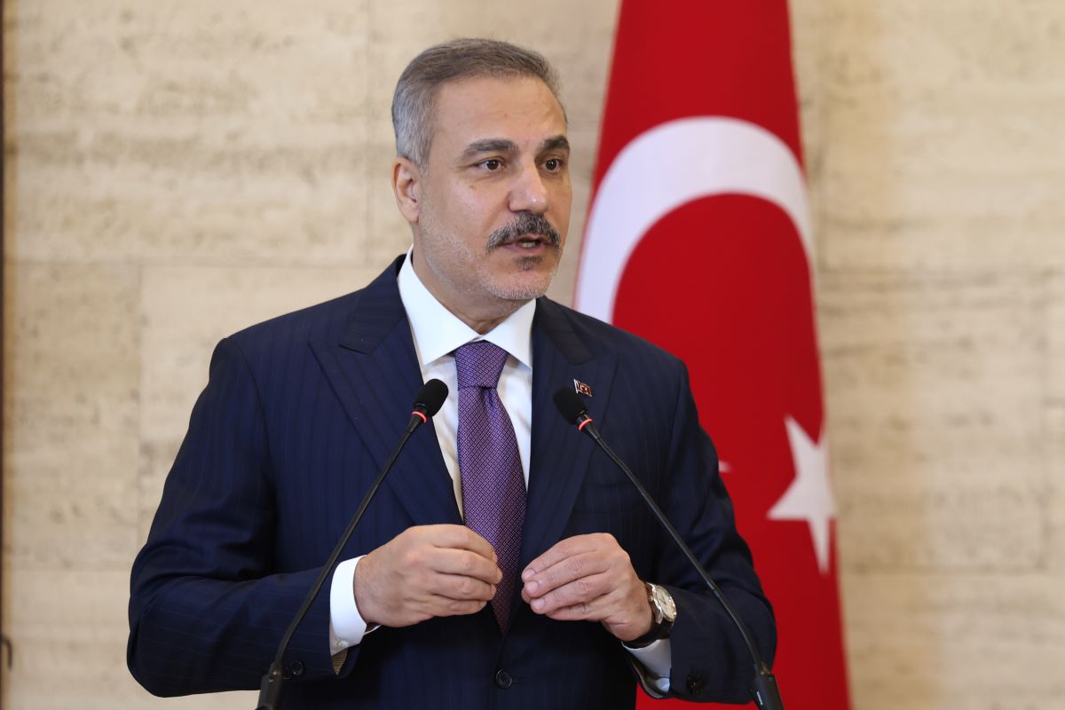 Χακάν Φιντάν: Απειλή για την Τουρκία η στρατιωτικοποίηση των ελληνικών νησιών