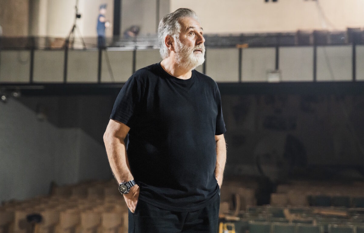 Ο Ιεροκλής Μιχαηλίδης από τον «Μπέκα» στον «Πουαρό» στο «Έγκλημα στο Νείλο» – Μαζί του Μουμούρης, Μουτάφη, Παντούση
