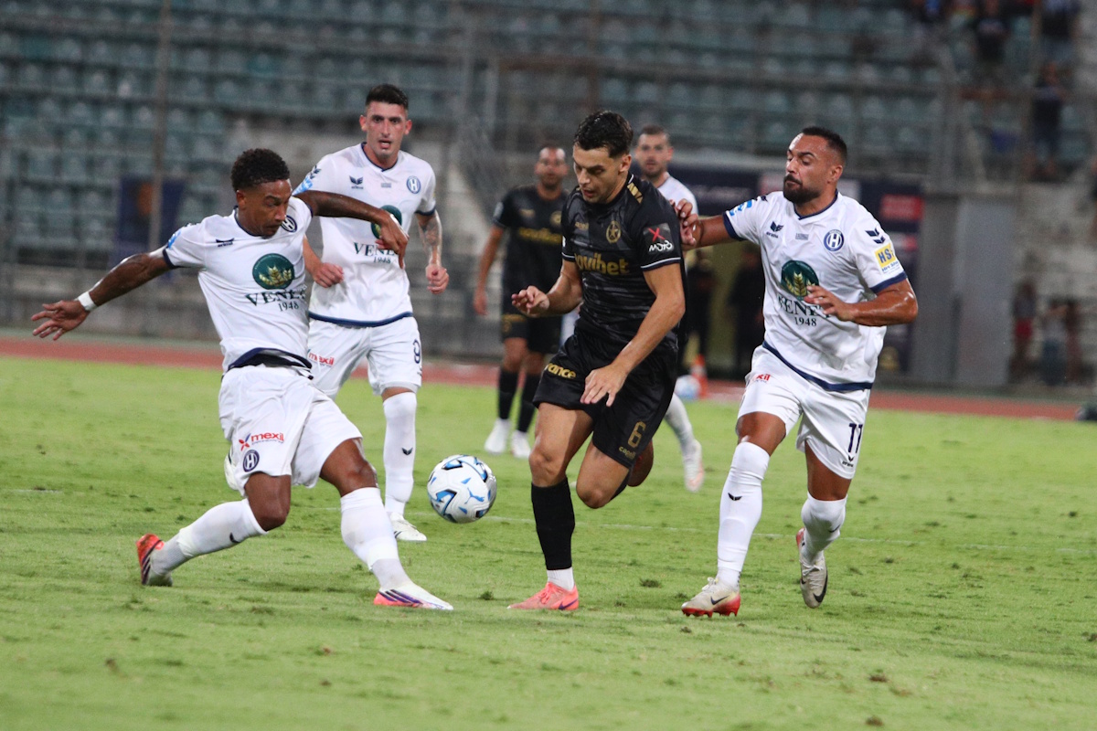 Ηρακλής - Ατρόμητος 1-1: Αγγιξαν την ανατροπή οι Θεσσαλονικείς - Κρατήθηκαν πάνω από τους Περιστεριώτες