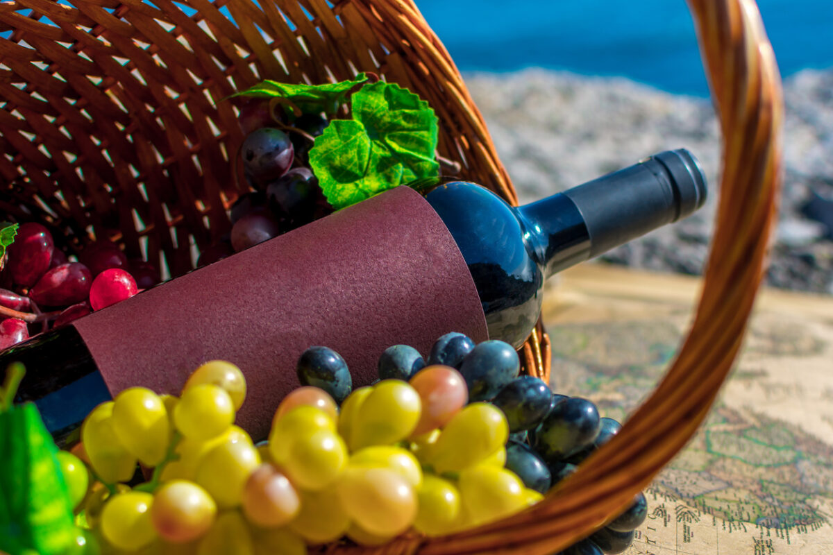 Cretan Wine Gallery στη Λότζια: Το κρητικό κρασί αλλάζει σελίδα με ένα πρωτοποριακό Self-Pour Fair
