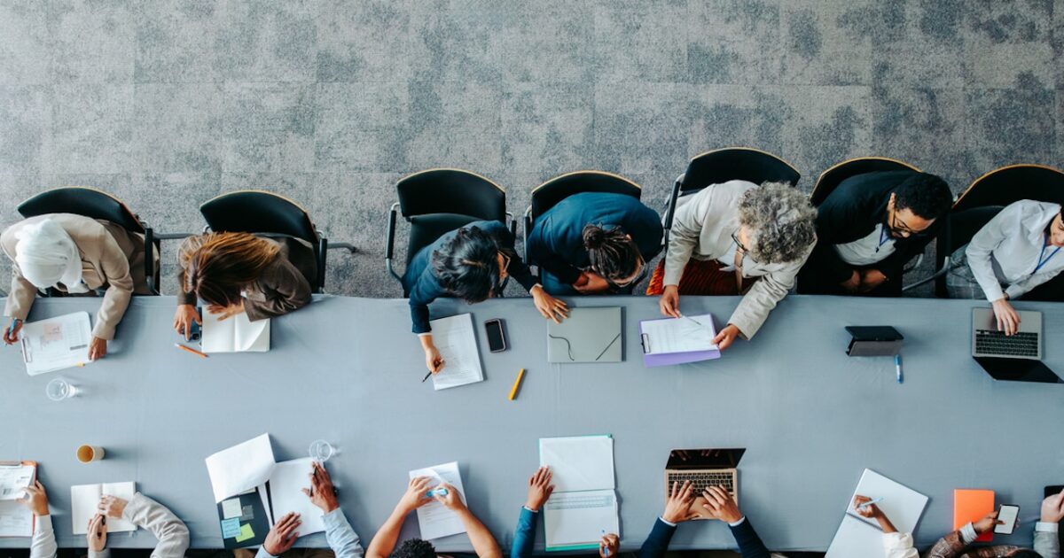 Τρίτεκνοι δημόσιοι και ιδιωτικοί υπάλληλοι: Οι αυξήσεις από το 2027 για 53.000 Τρίτεκνοι δημόσιοι και ιδιωτικοί υπάλληλοι: Οι αυξήσεις από το 2027 για 53.000