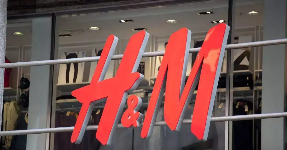 H&M: Επί 12 χρόνια τα μεταχειρισμένα ρούχα συνεχίζουν να «γράφουν» ζημιές H&M: Επί 12 χρόνια τα μεταχειρισμένα ρούχα συνεχίζουν να «γράφουν» ζημιές