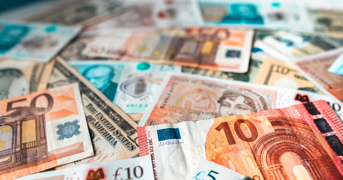 Bloomberg: Οι πλούσιοι δεν φεύγουν από Βρετανία για Ελλάδα μόνο λόγω φόρων Bloomberg: Οι πλούσιοι δεν φεύγουν από Βρετανία για Ελλάδα μόνο λόγω φόρων