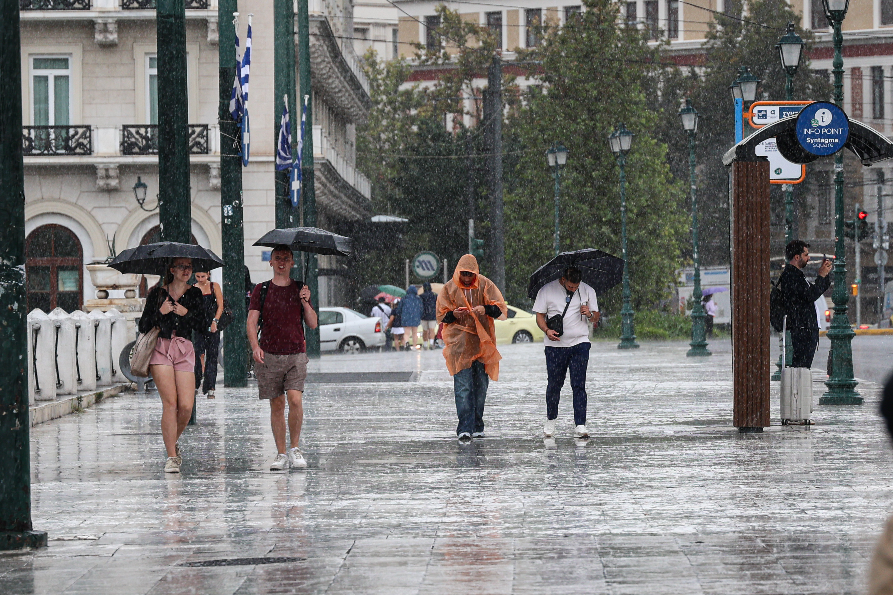 Επιδείνωση διαρκείας με βροχές, καταιγίδες και πτώση θερμοκρασίας – Θα αγγίξει τους μηδέν βαθμούς στη Δυτική Μακεδονία