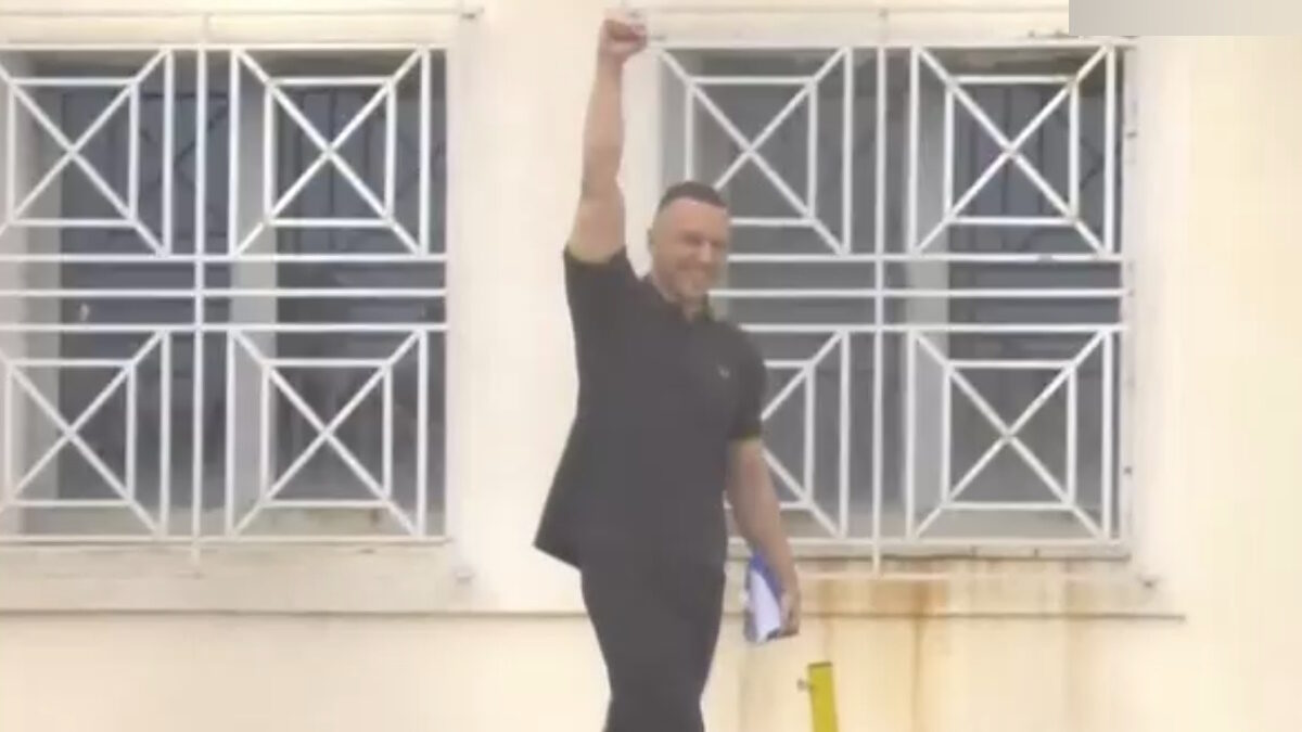 Ο Ηλίας Κασιδιάρης