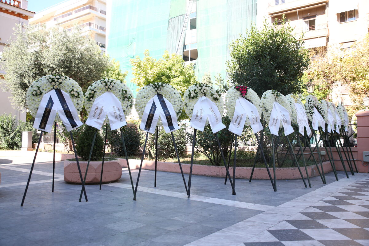 ΕΙΚΟΝΕΣ ΑΠΟ ΤΗΝ ΚΗΔΕΙΑ ΤΟΥ ΣΟΥΛΗ ΜΑΡΚΟΠΟΥΛΟΥ.(ΝΑΣΟΣ ΣΙΜΟΠΟΥΛΟΣ