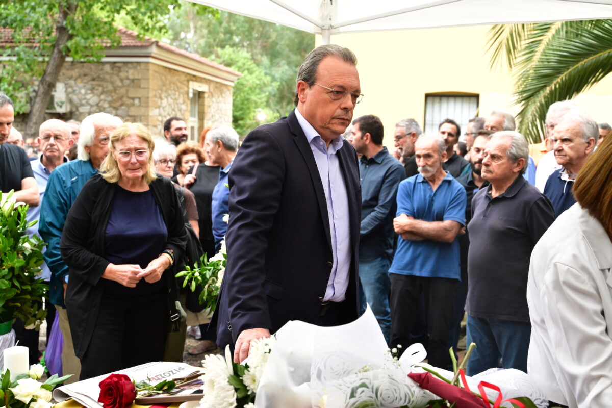 Σπύρος Χαλβατζής, ΚΚΕ, πολιτική κηδεία