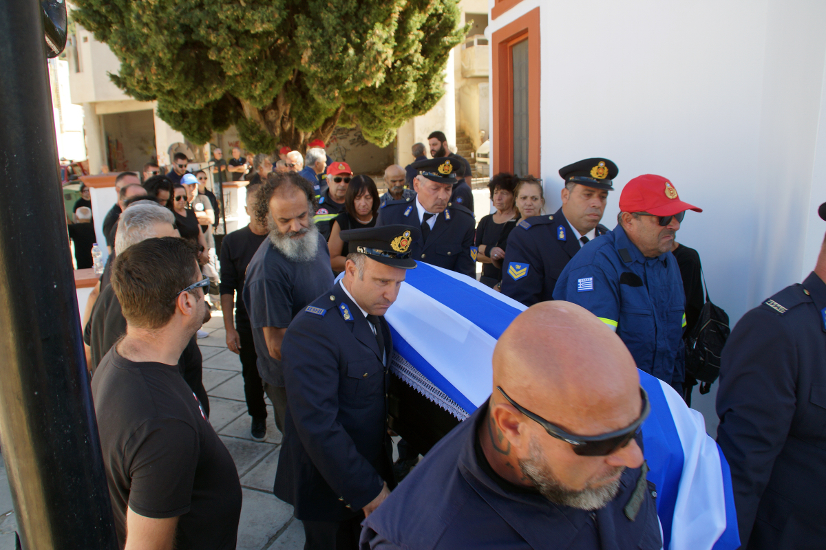 Κηδεία πυροσβέστη στη Ρόδο