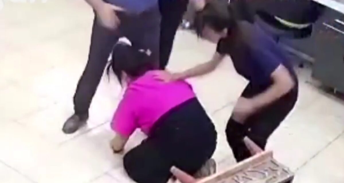 Οικογένεια έδειρε κομμώτρια γιατί δεν τους άρεσε το κούρεμα που έκανε στο παιδί της