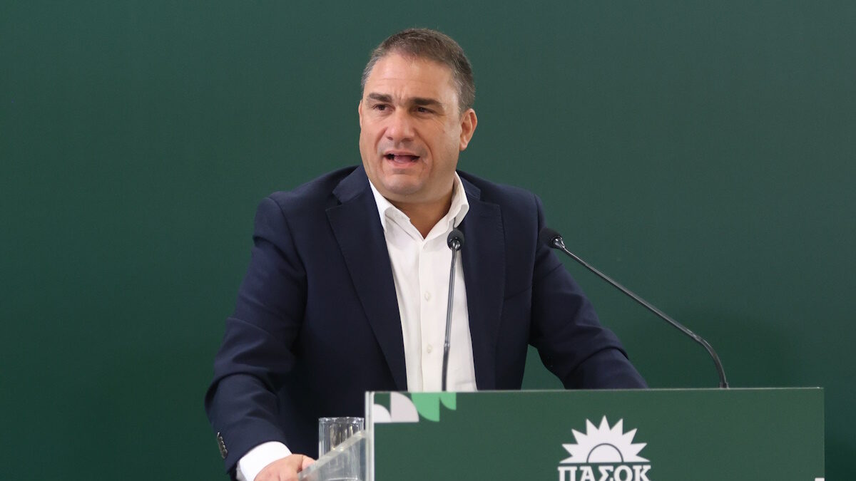 Κώστας Τσουκαλάς