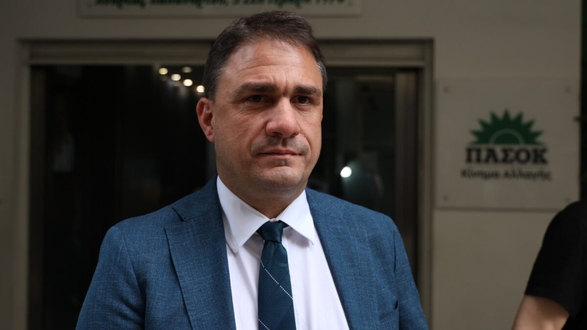 Ο Κώστας Τσουκαλάς