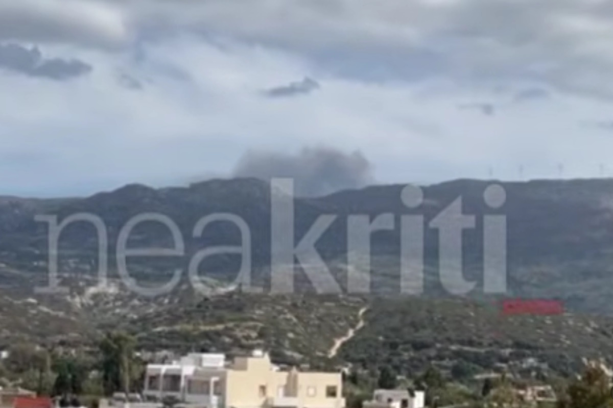 Φωτιά στο Λασίθι Κρήτης: Καίει χαμηλή βλάστηση στην περιοχή Χώνος