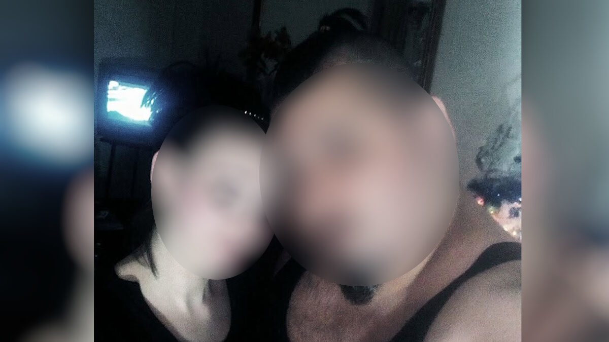 Το ζευγάρι που διέμενε στο διαμέρισμα στην Κυψέλη, όπου εντοπίστηκε το δολοφονημένο βρέφος