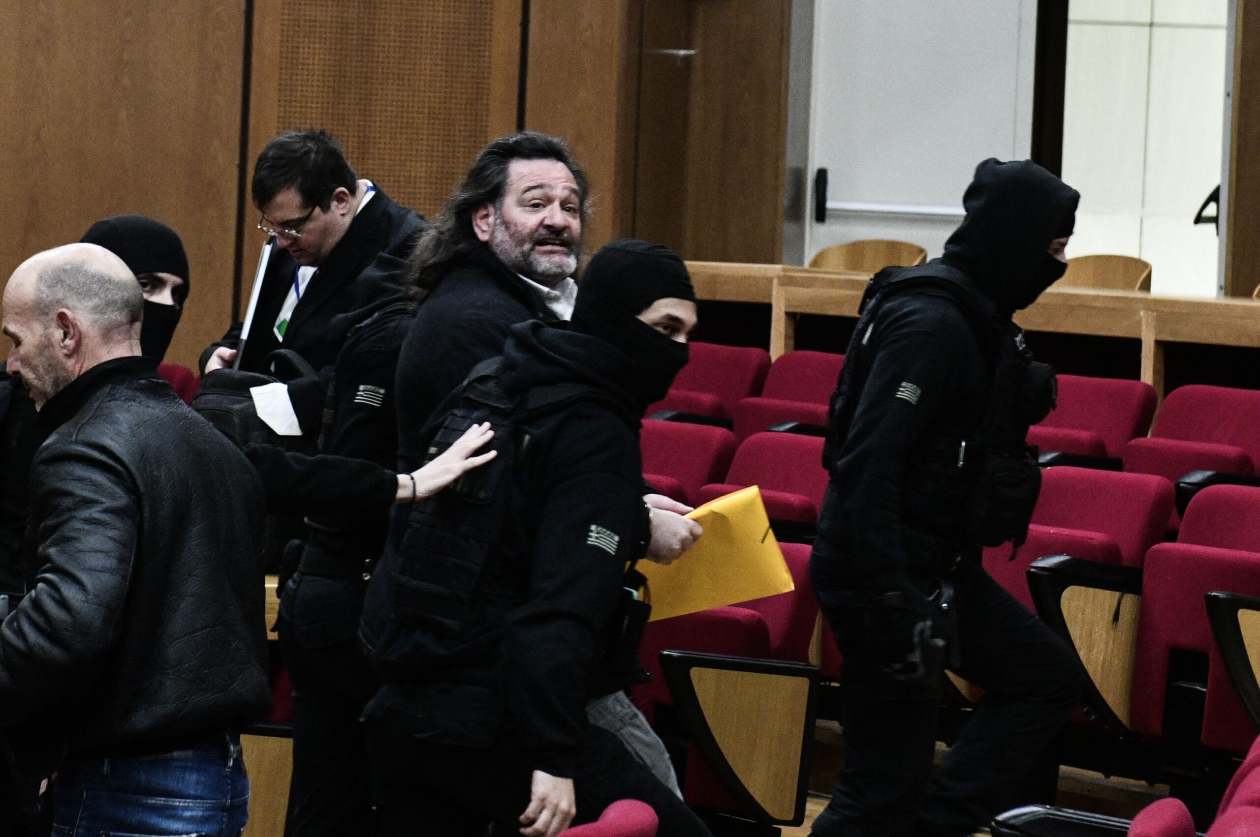 Επεισόδιο στην δίκη της "Χρυσής Αυγής" ανάμεσα στην Μάγδα Φύσσα και τον κατηγορούμενο Γιάννη Λαγό, Παρασκευή 13 Ιανουαρίου 2023