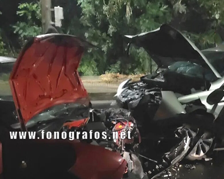 Τροχαίο στη Λαμία: Μετωπική σύγκρουση δύο αυτοκινήτων - Στο νοσοκομείο 4 άτομα ανάμεσά τους και 1 παιδί