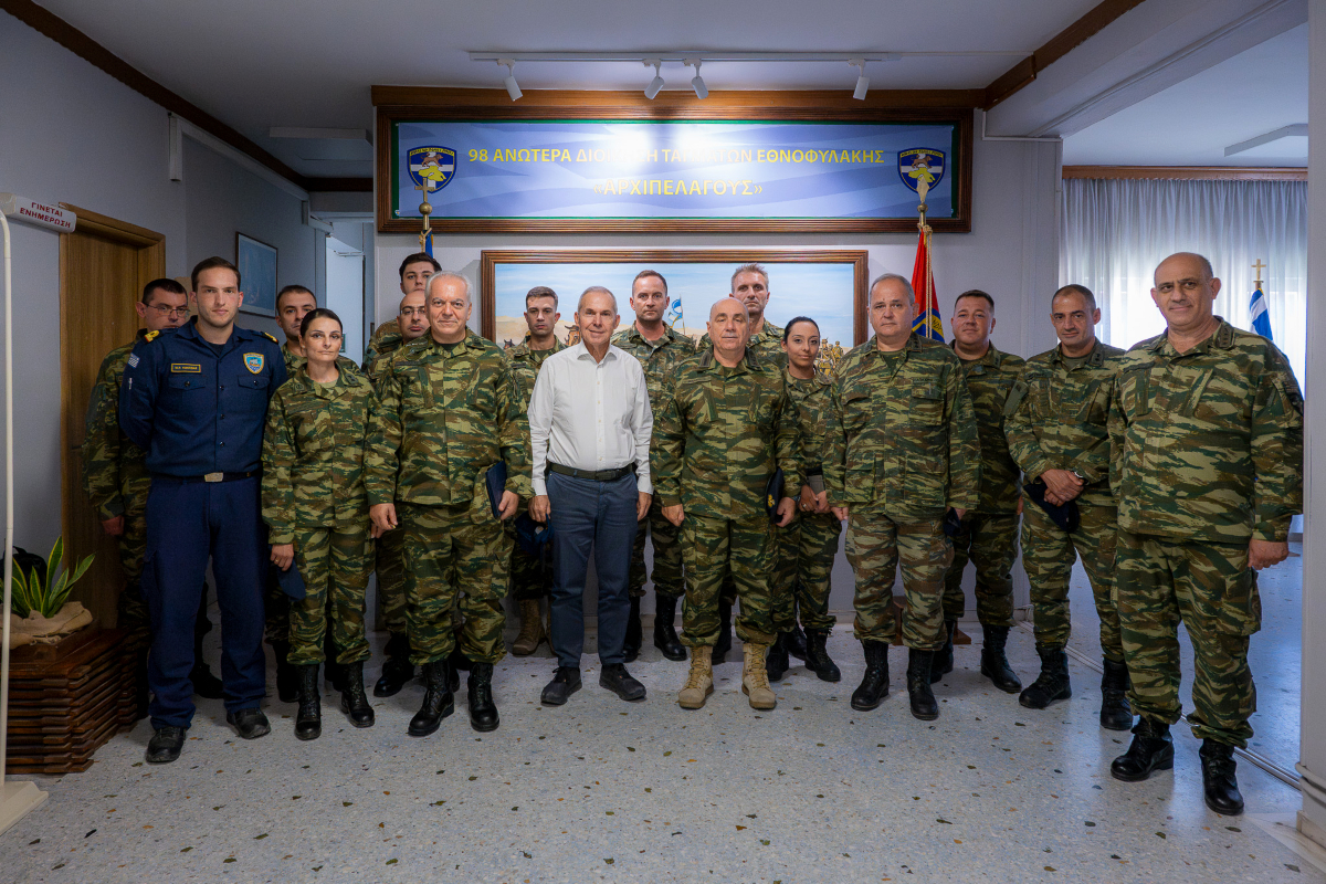 Το υπουργείο Άμυνας ανακοίνωσε ότι ολοκληρώθηκε η καταγραφή όλων των κτηνοτροφικών εκτροφών στη Λέσβο για τον αφθώδη πυρετό