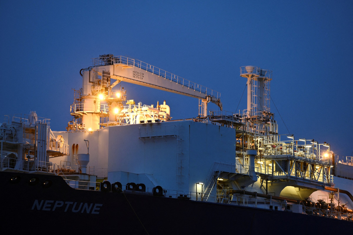 Το φυσικό αέριο προς τα 80 ευρώ/MWh – Ανησυχούν τα χαμηλά αποθέματα και τα σχέδια της Γερμανίας για προμήθειες
