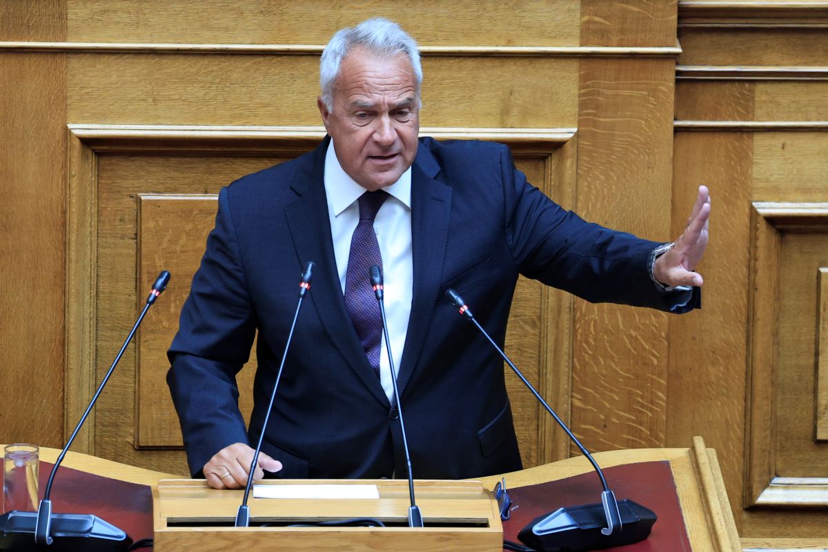 Μάκης Βορίδης για Ντόρα Μπακογιάννη: Δεν έχουν υποπέσει στην αντίληψή μου φαινόμενα αλαζονείας στην κυβέρνηση - Δεν το είπε για να βλάψει κάποιον