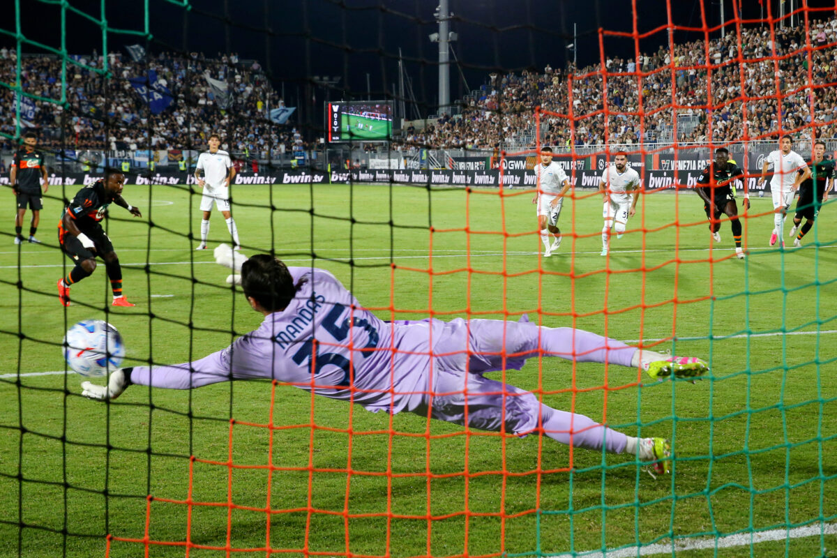 Serie A: Απίστευτο 2-2 στο Ρόμα - Ίντερ, απέκρουσε πέναλτι ο Μανδάς στο «διπλό» της Λάτσιο
