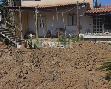 Η αυλή της ηλικιωμένης στον Μαραθώνα