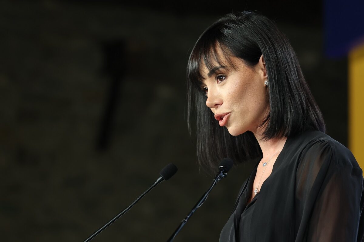 Κυβέλη Μάρδα: Η νεαρή γιατρός που προλόγισε τον Τσίπρα στη Θεσσαλονίκη και η δυναμική παρέμβασή της