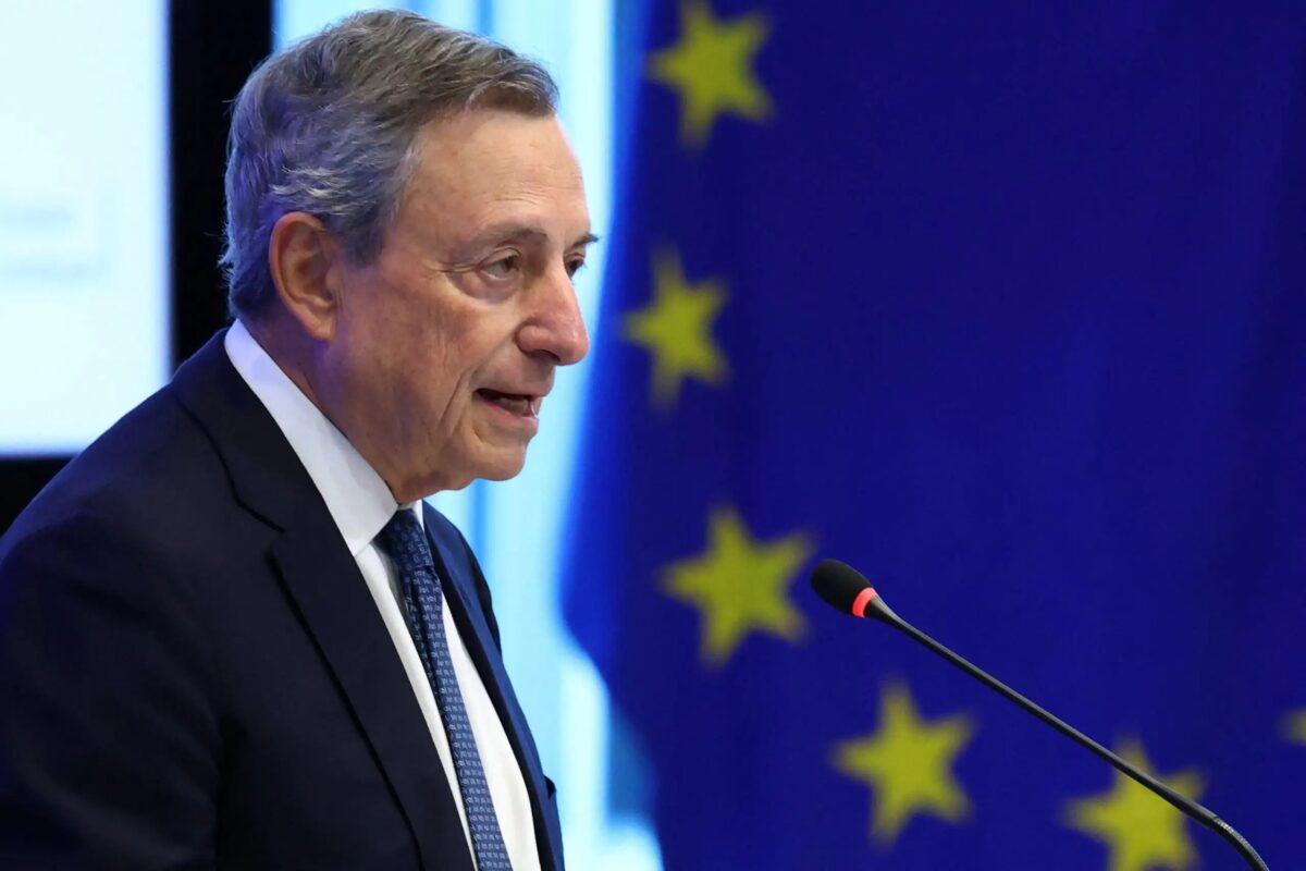 Αιχμές Ντράγκι κατά ΕΕ για την «αργή» ενσωμάτωση της ΑΙ - Το παράδειγμα των ΗΠΑ και η πιθανή λύση