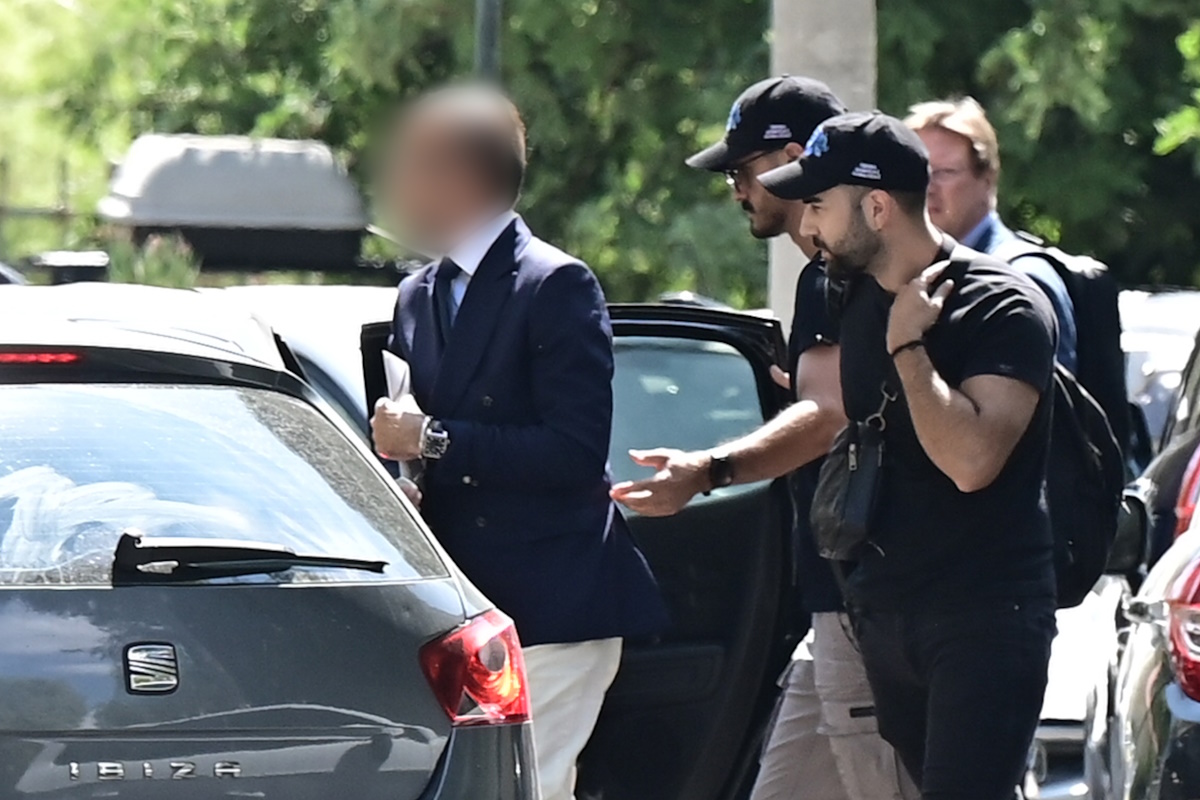 Θάνατος Γιώργου Μαζωνάκη: Το άλλοθι του γιατρού και ο «πυρετός» στην κλινική μετά την ανακοπή