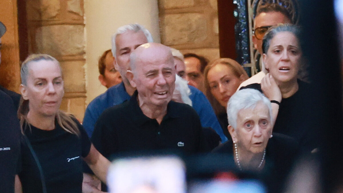 Βάσω Μαζωνάκη, Μανώλης Μαζωνάκης, Κλειώ Μαζωνάκη και Μαρία Μαζωνάκη