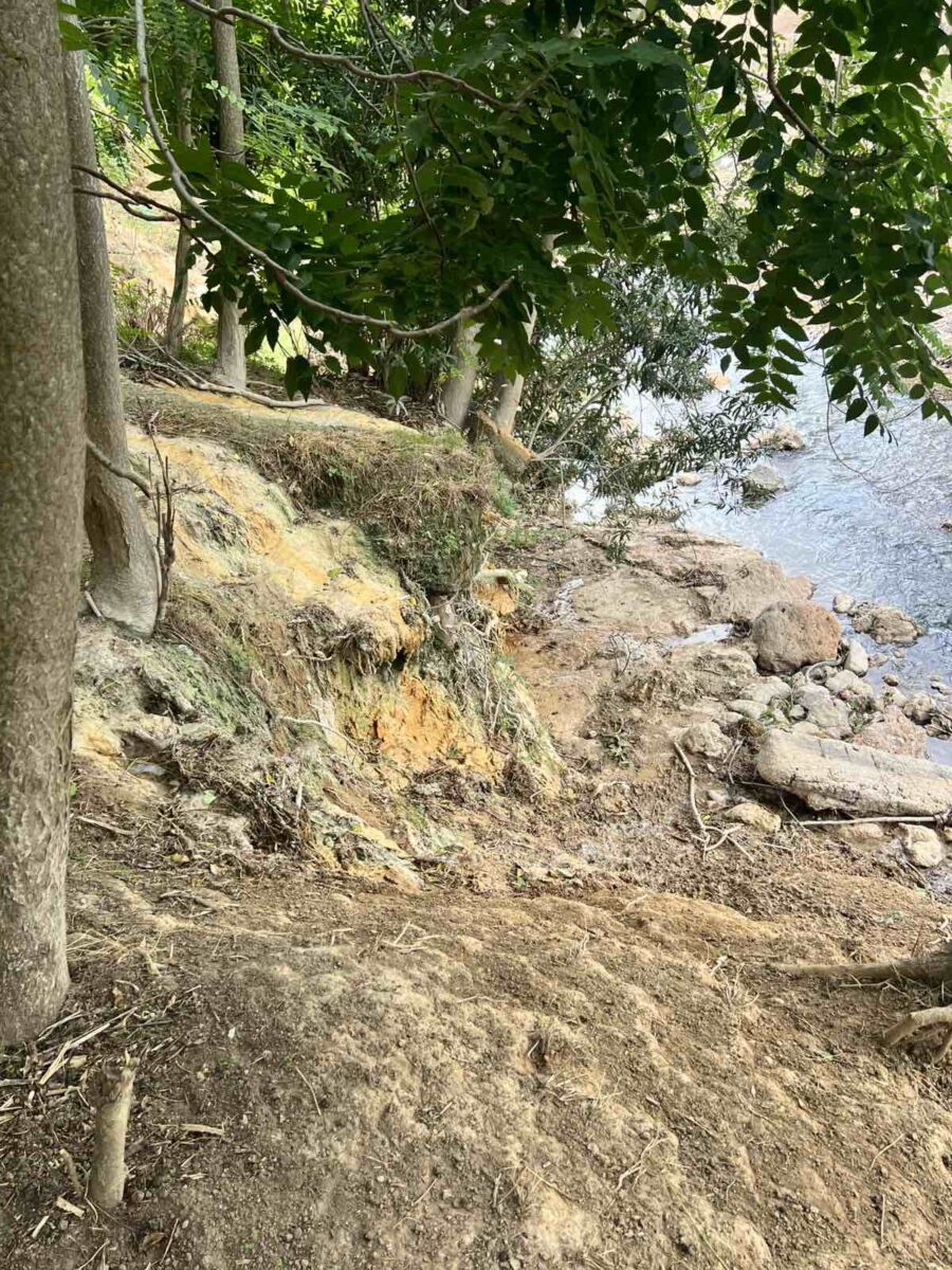 Εταιρεία πετούσε απόβλητα στον Κηφισό / ΕΛΑΣ