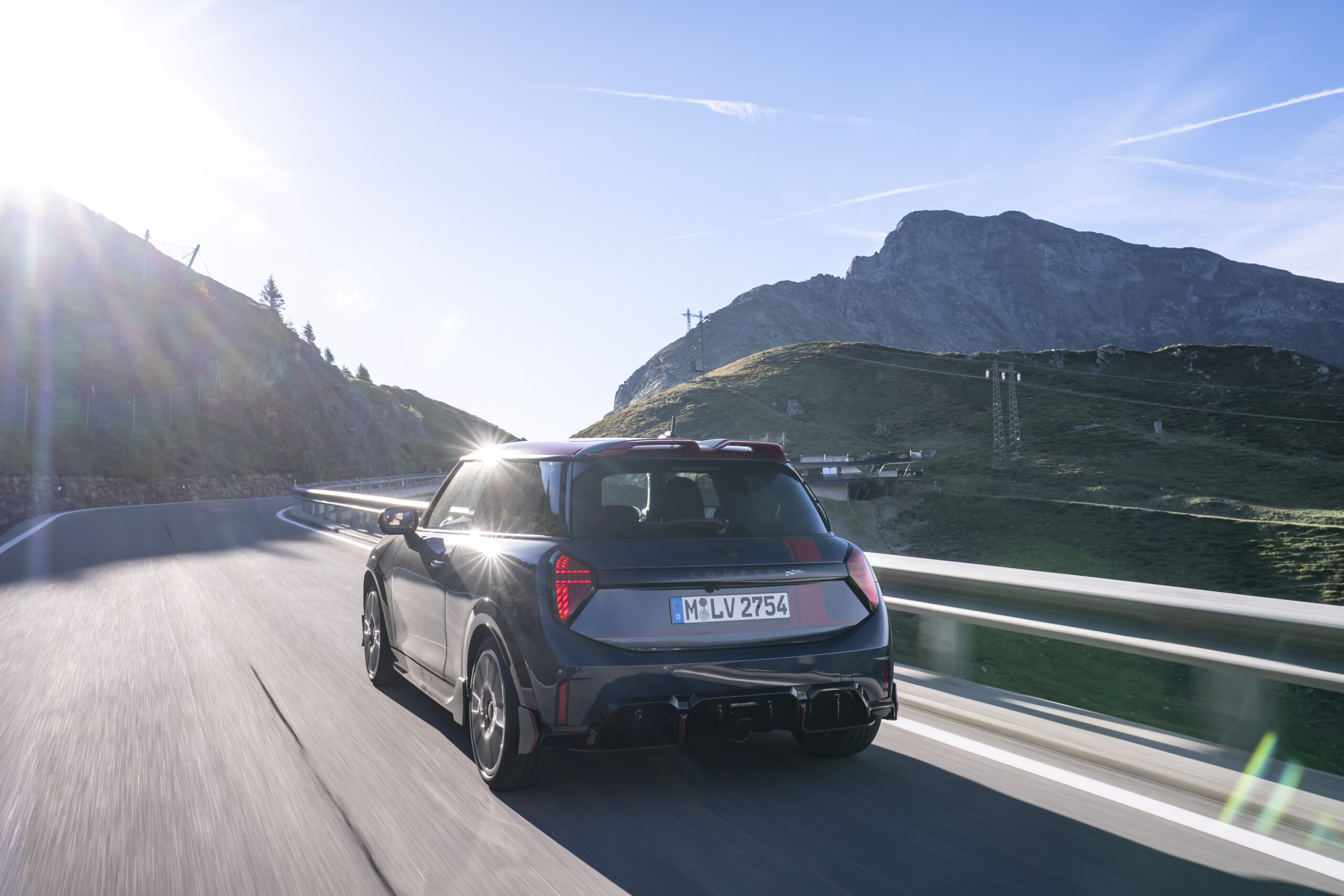 mini-jcw-3-door-