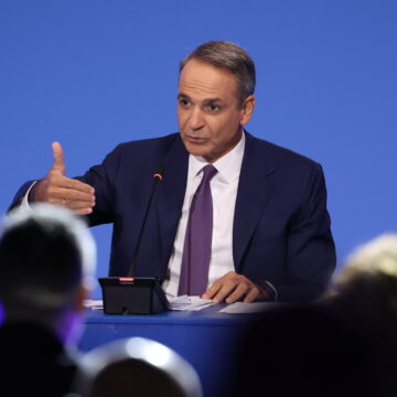 Συνέντευξη τύπου του Πρωθυπουργού Κυριάκου Μητσοτάκη στο Συνεδριακό Κέντρο Ιωάννης Βελλίδης στα πλαίσια της 90ης Διεθνούς Έκθεσης Θεσσαλονίκης.  Κυριακή 6 Σεπτρμβρίου 2026  (ΒΑΣΙΛΗΣ ΒΕΡΒΕΡΙΔΗΣ