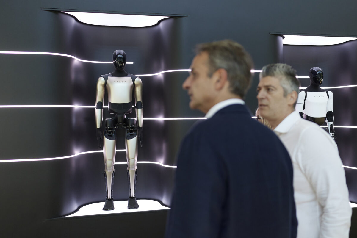 mitsotakis tesla