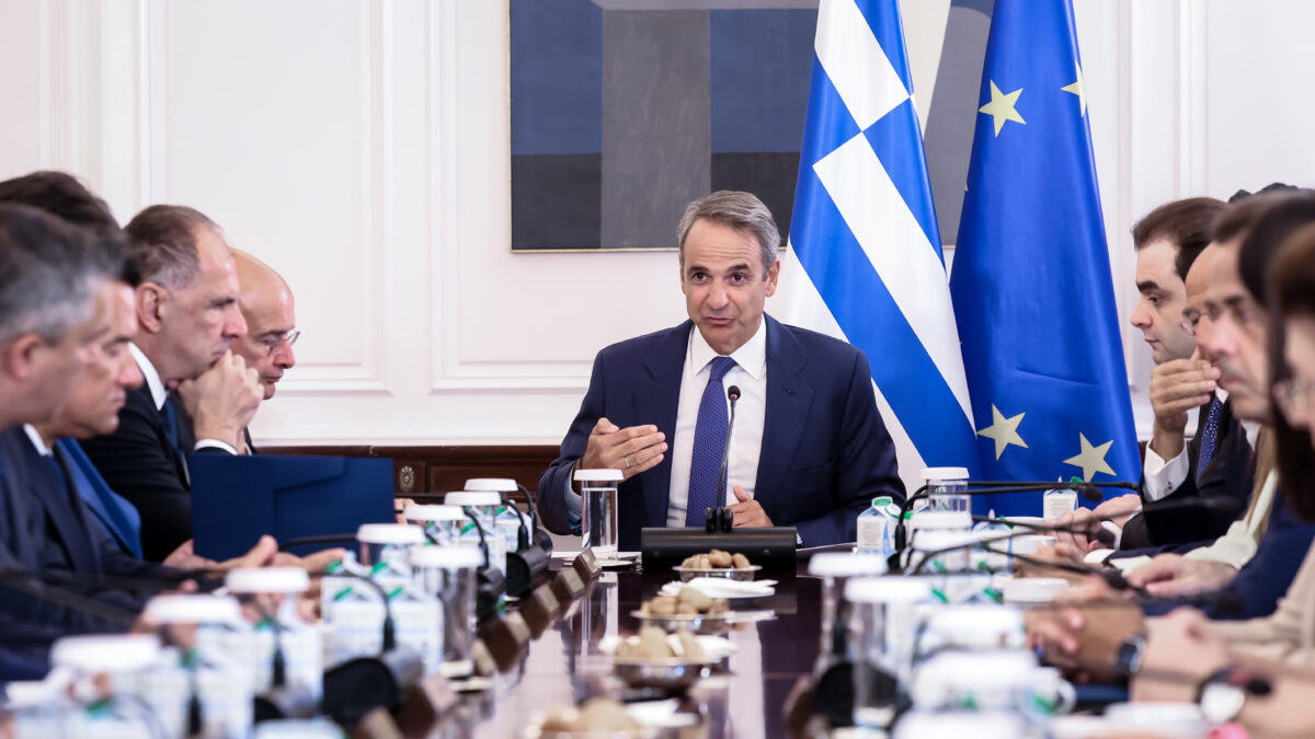 Ο Κυριάκος Μητσοτάκης στο υπουργικό συμβούλιο