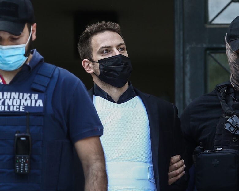 Ο καθ' ομολογία δολοφόνος της 20χρονης συζύγου του Κάρολαϊν Κράουτς, πιλότος Μπάμπης Αναγνωστόπουλος